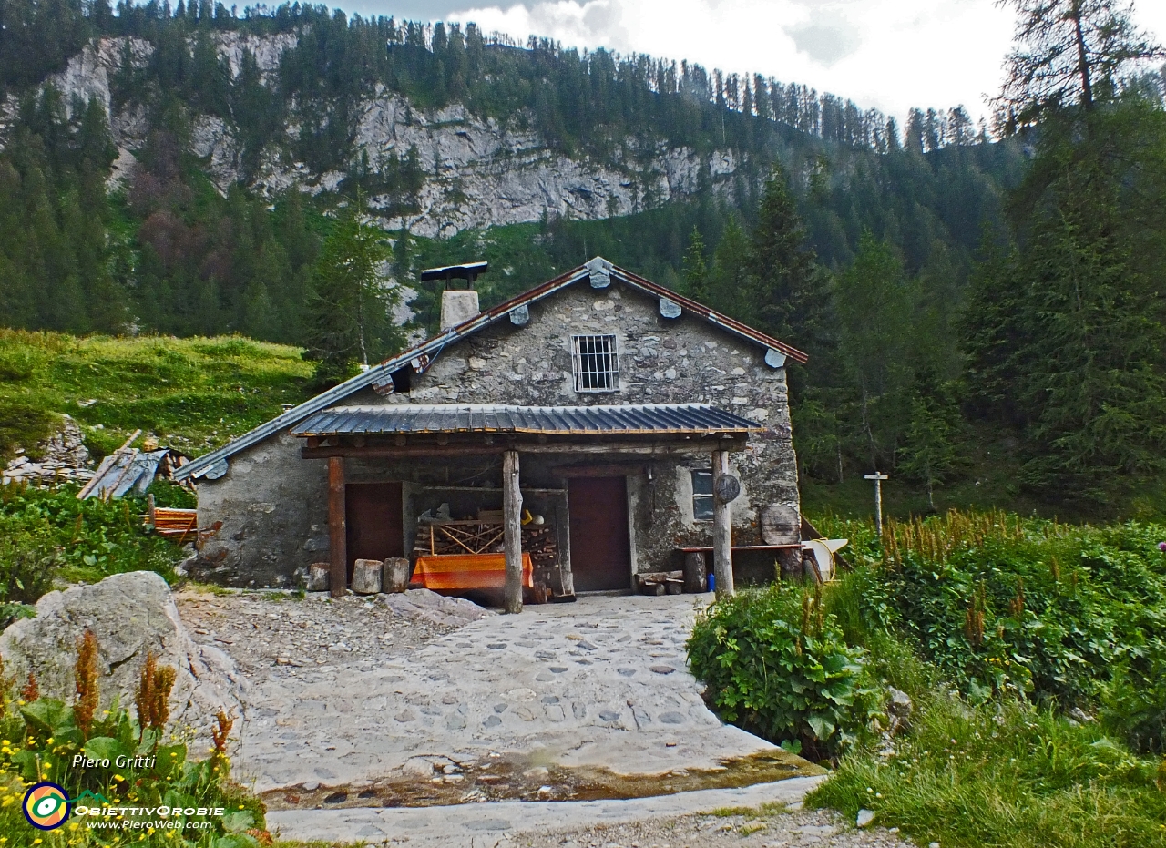 93 Casera Terzera  (1600 m.).JPG